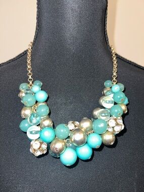 Vintage Turquoise Cluster Statement Necklace - Gold Accents